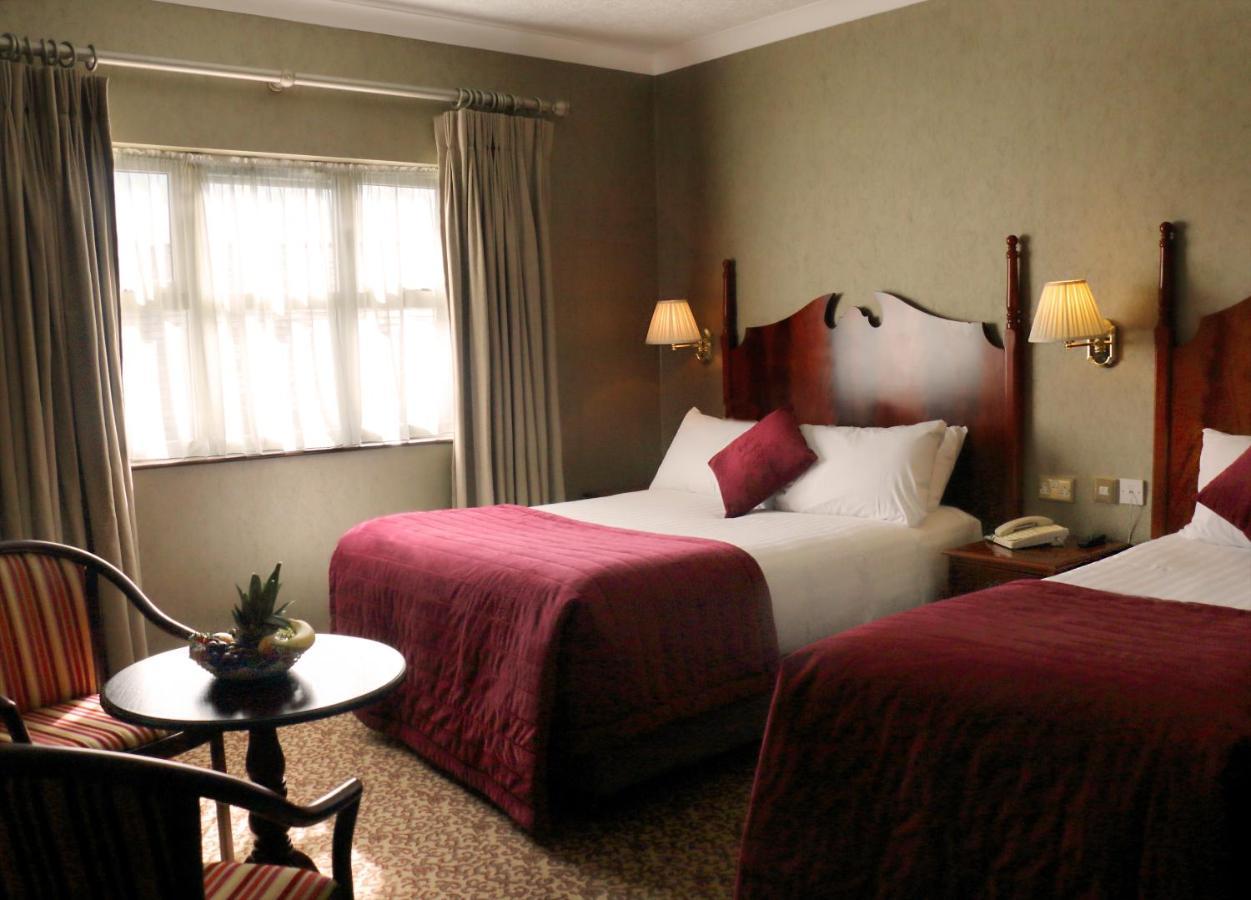 Seven Oaks Hotel Carlow Exteriör bild