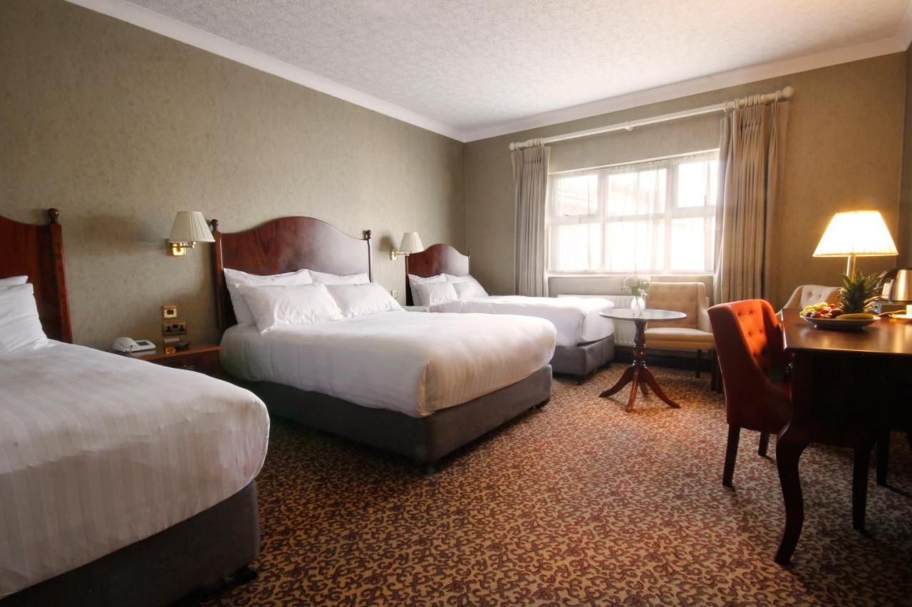 Seven Oaks Hotel Carlow Exteriör bild